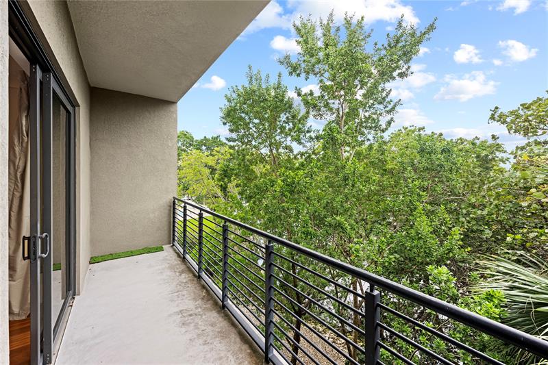 Image 17 of 37 For 548 1st Cir  548