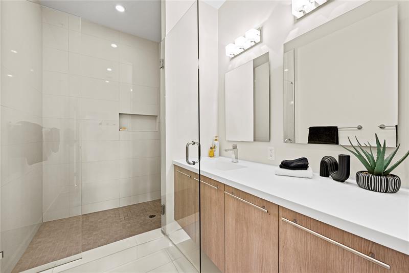 Image 23 of 37 For 548 1st Cir  548