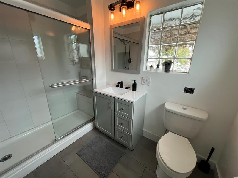 Image 31 of 53 For 2233 15th St