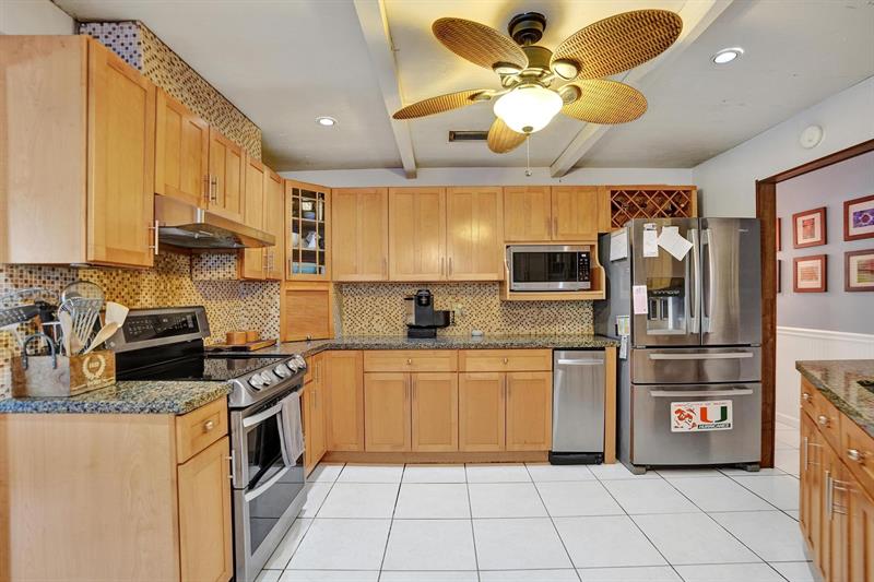 Image 13 of 63 For 601 76th Ter