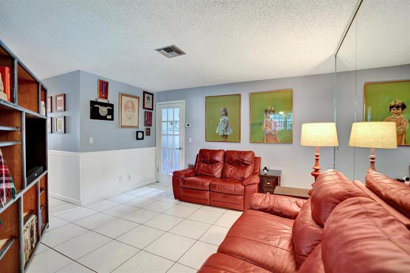 Image 17 of 63 For 601 76th Ter