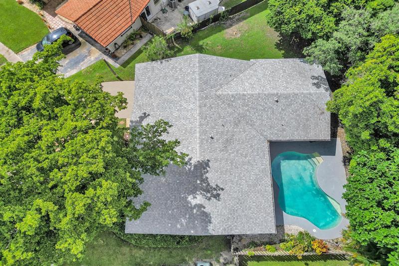 Image 2 of 63 For 601 76th Ter