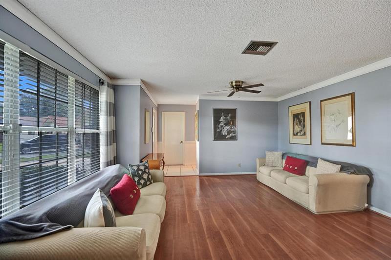 Image 20 of 63 For 601 76th Ter