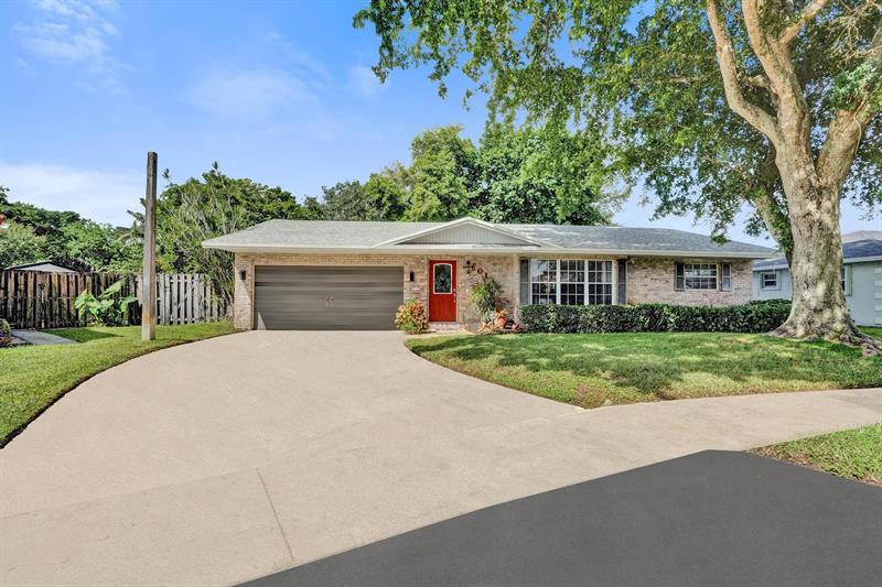 Image 8 of 63 For 601 76th Ter