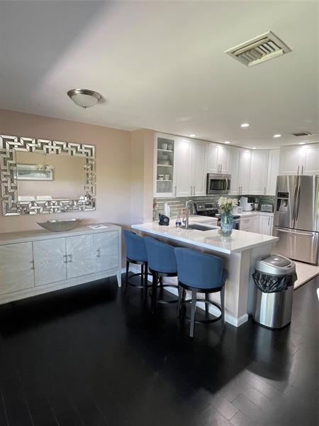 Image 15 of 22 For 10178 Royal Palm Blvd  10178