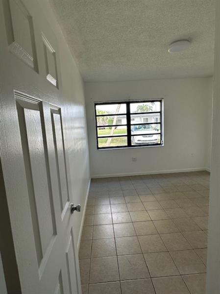 Image 17 of 22 For 16700 277th St