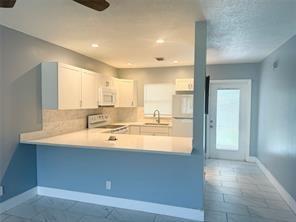 Image 7 of 25 For 3149 2nd Ave