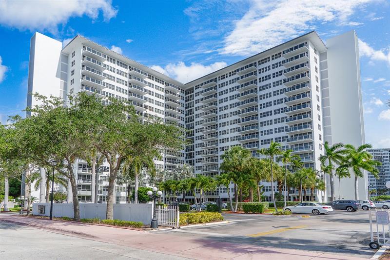 Details for 3233 34th St  508, Fort Lauderdale, FL 33308
