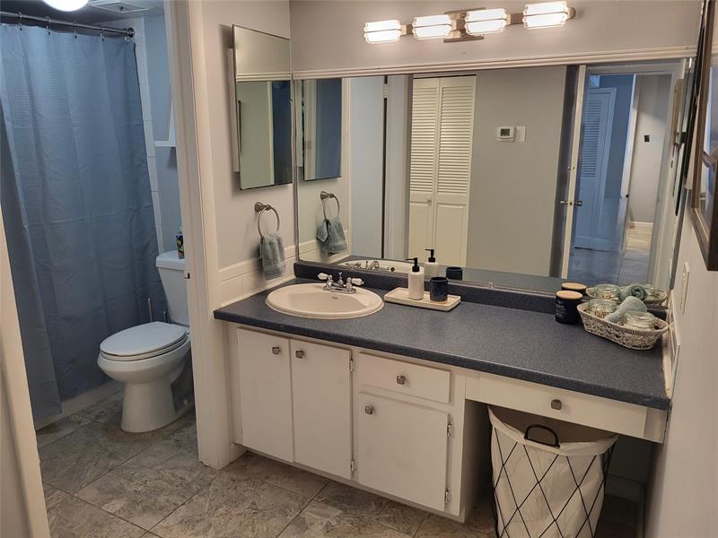 Image 15 of 30 For 209 Fort Lauderdale Beach Blvd  8d