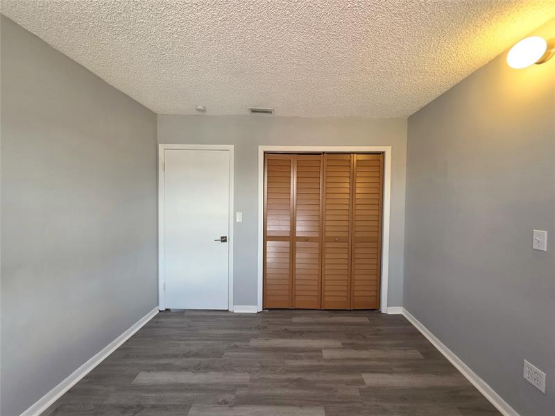 Image 14 of 26 For 11951 271st Ter