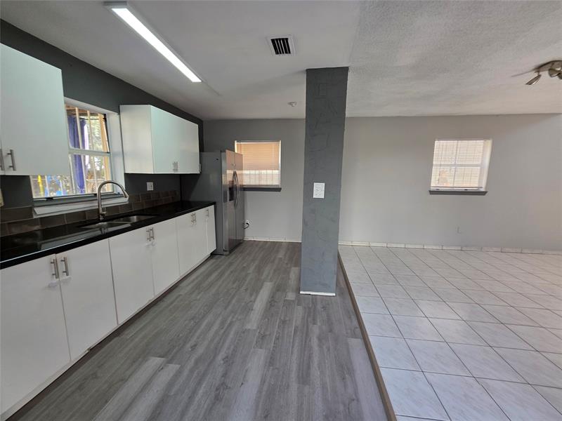 Image 3 of 26 For 11951 271st Ter