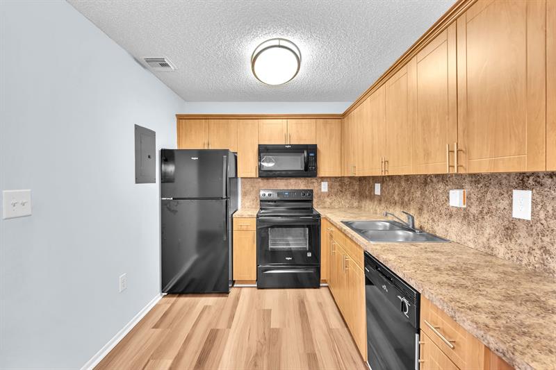 Image 4 of 24 For 6889 173rd Dr  104