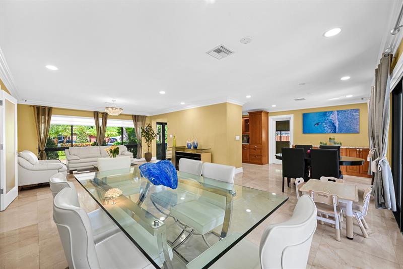 Image 10 of 76 For 836 Orchid Dr