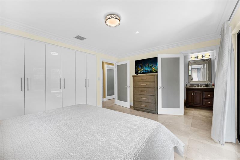 Image 31 of 76 For 836 Orchid Dr