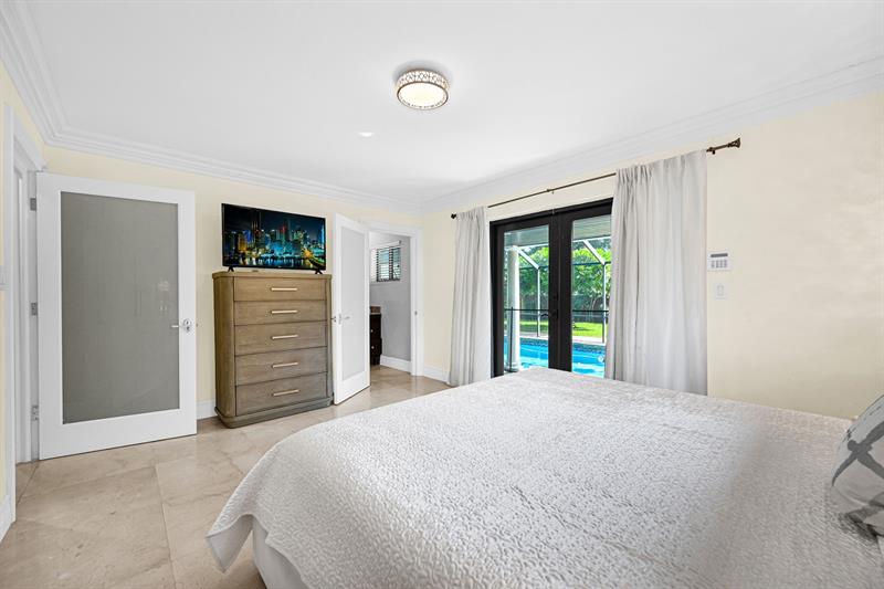 Image 32 of 76 For 836 Orchid Dr