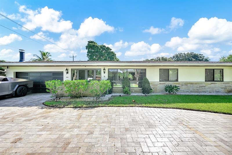 Image 44 of 76 For 836 Orchid Dr