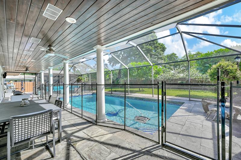 Image 53 of 76 For 836 Orchid Dr