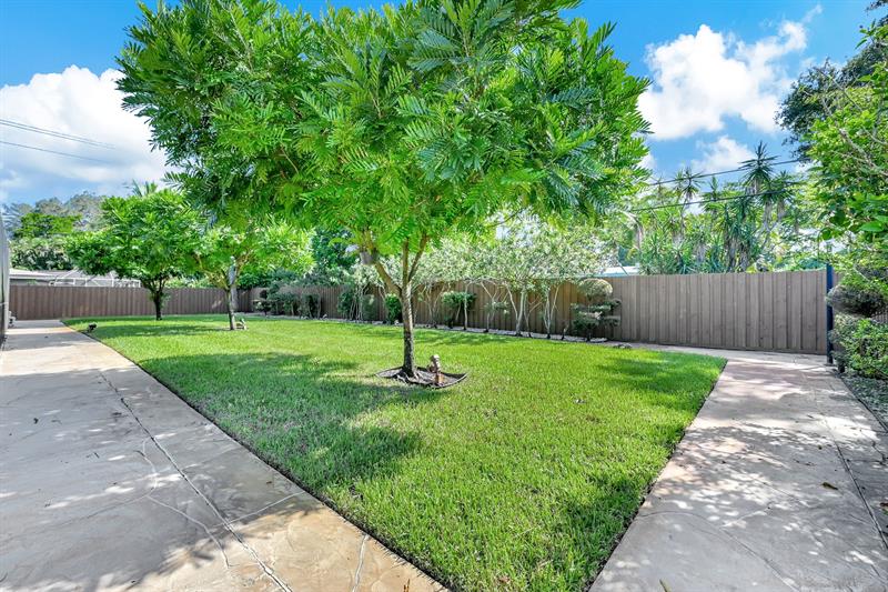 Image 57 of 76 For 836 Orchid Dr