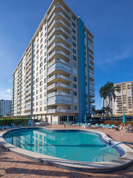 Image 18 of 21 For 305 Pompano Beach Blvd  1107