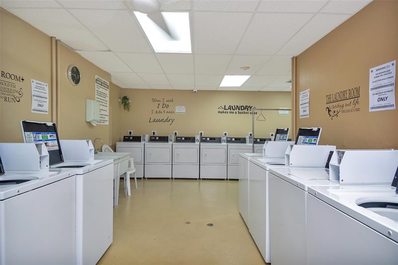 Image 4 of 21 For 305 Pompano Beach Blvd  1107
