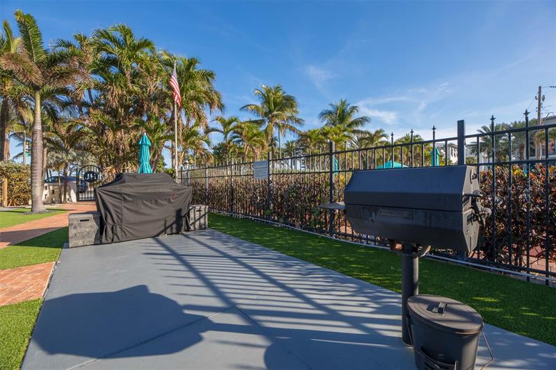 Image 8 of 21 For 305 Pompano Beach Blvd  1107