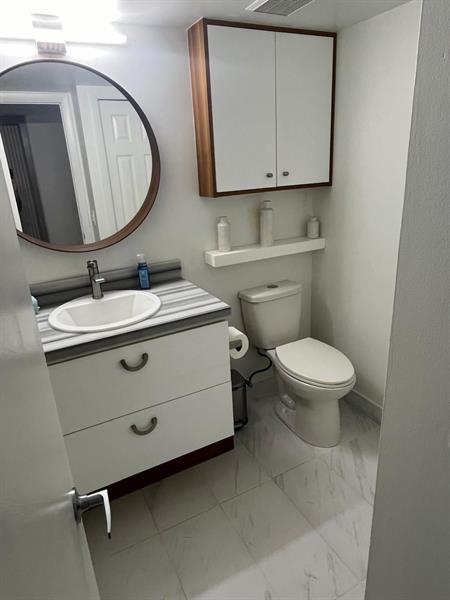 Image 8 of 19 For 491 Racquet Club Rd  106