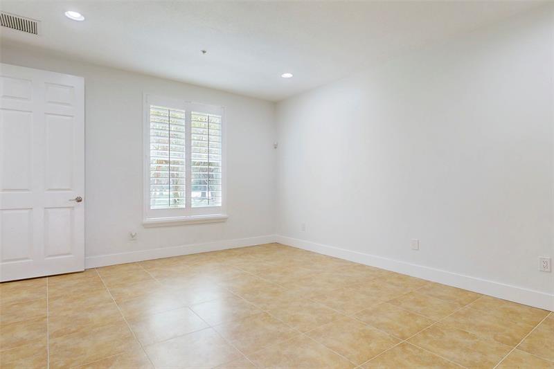 Image 30 of 44 For 3906 Monarch Ln