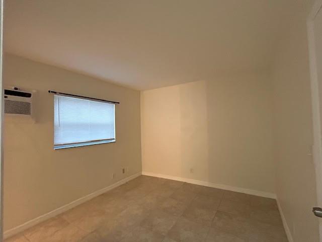 Image 11 of 17 For 101 41st St  G-112