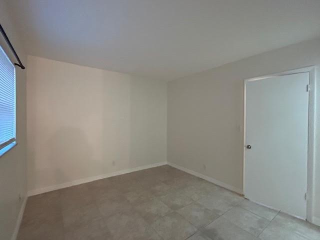 Image 12 of 17 For 101 41st St  G-112
