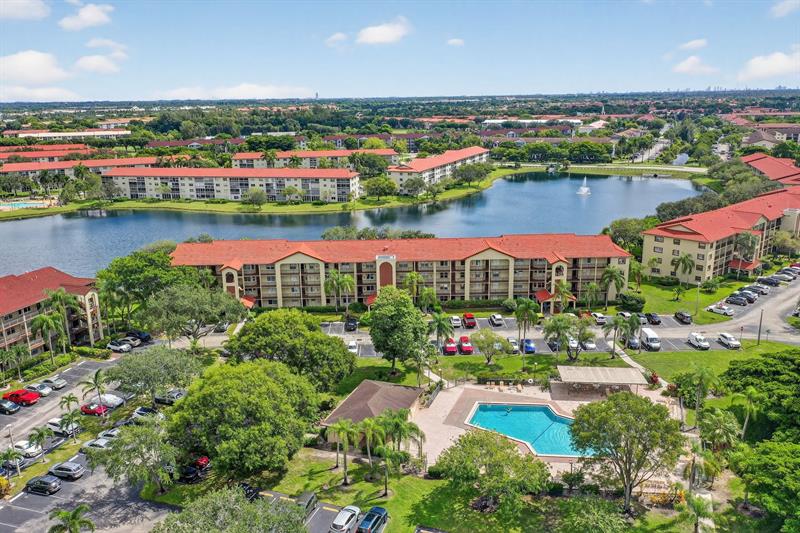 Details for 13055 15th Ct 310s, Pembroke Pines, FL 33027