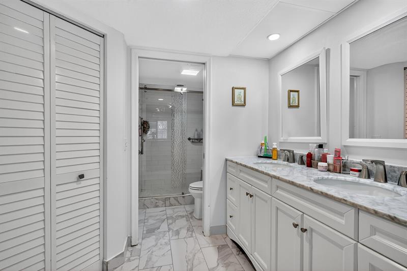 Image 22 of 58 For 13055 15th Ct  310s