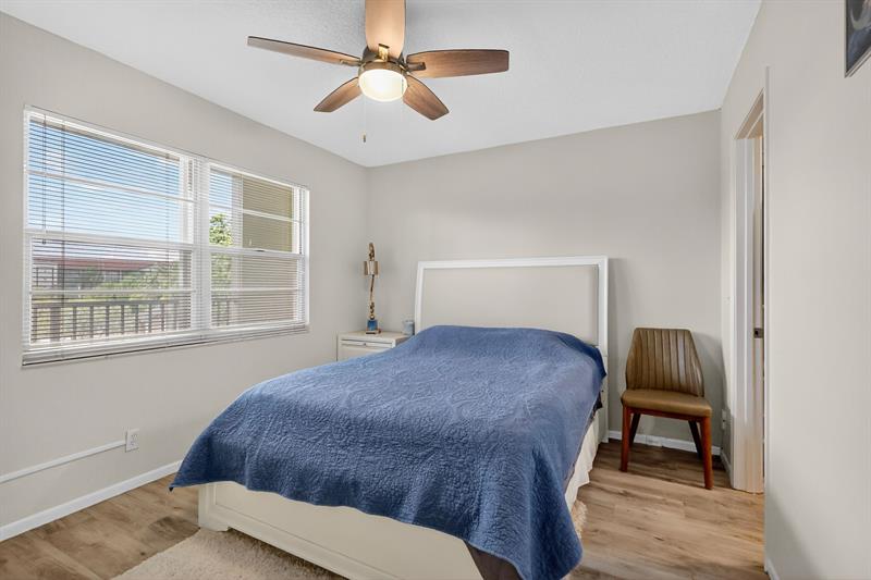 Image 25 of 58 For 13055 15th Ct  310s