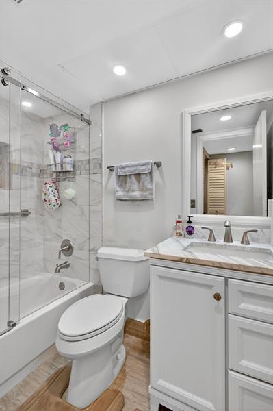 Image 30 of 58 For 13055 15th Ct  310s