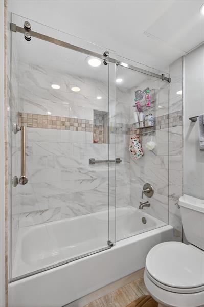 Image 31 of 58 For 13055 15th Ct  310s