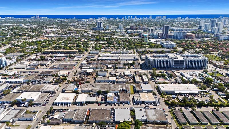 Image 19 of 24 For 709 8th Ave  