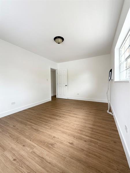 Image 10 of 15 For 1880 5th St  