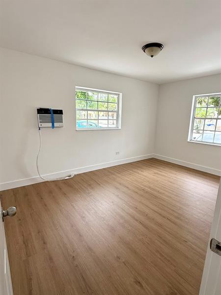 Image 8 of 15 For 1880 5th St  