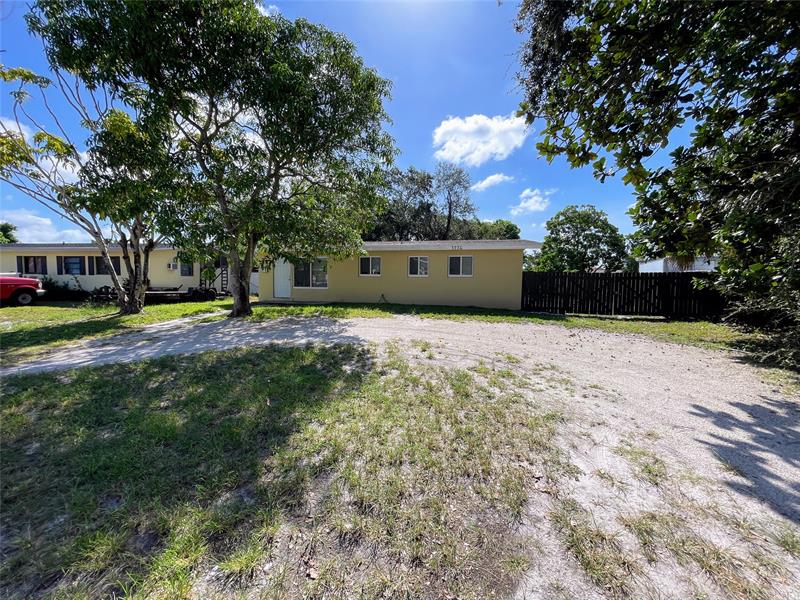 Image 3 of 26 For 1174 30th Ave