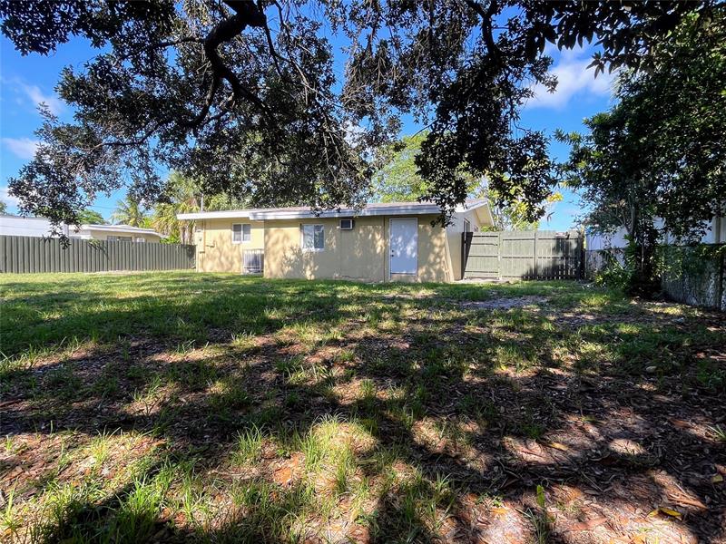 Image 8 of 26 For 1174 30th Ave