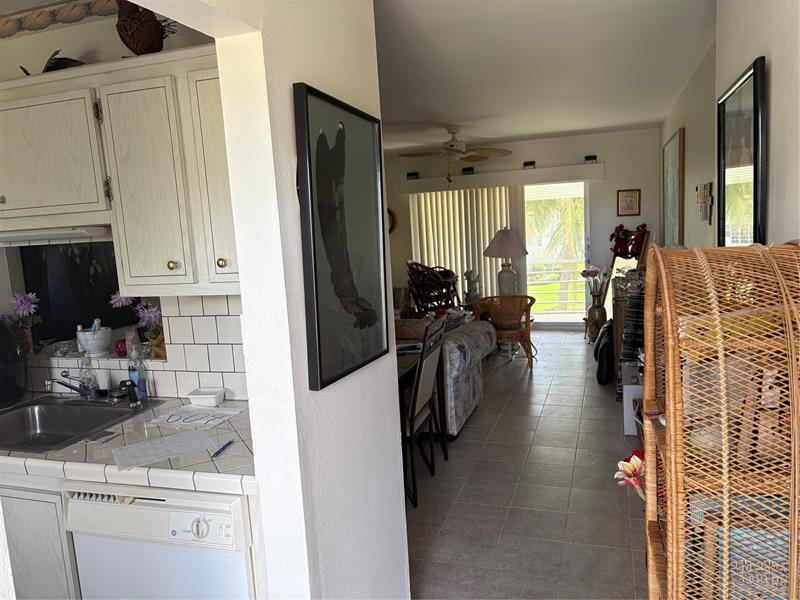 Image 3 of 5 For 3506 49th Ave  604