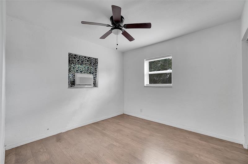 Image 11 of 15 For 2403 8th St  