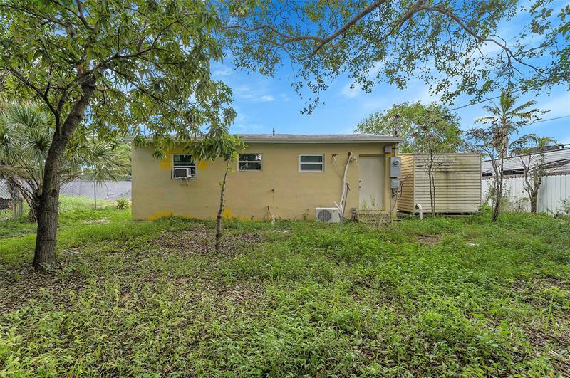 Image 15 of 15 For 2403 8th St  