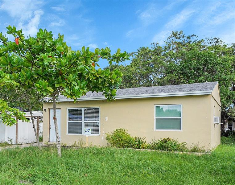Image 3 of 15 For 2403 8th St  