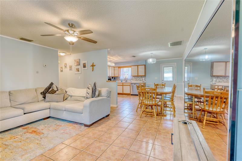 Image 10 of 31 For 1009 13th St