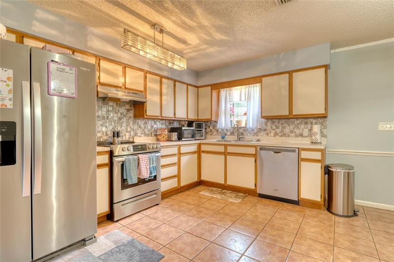 Image 16 of 31 For 1009 13th St