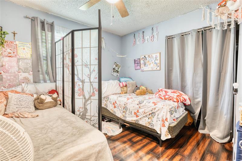 Image 20 of 31 For 1009 13th St