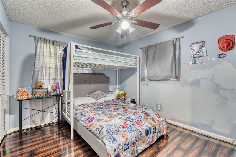 Image 21 of 31 For 1009 13th St
