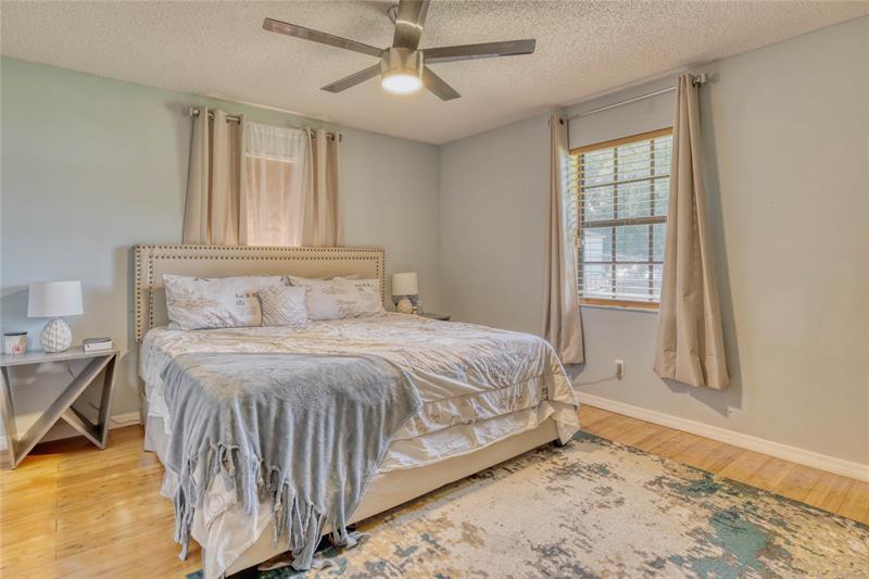 Image 23 of 31 For 1009 13th St