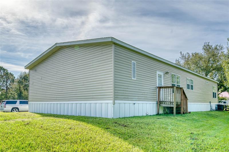 Image 40 of 43 For 274 106th St