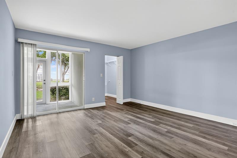 Image 24 of 72 For 2003 Granada Dr  F1